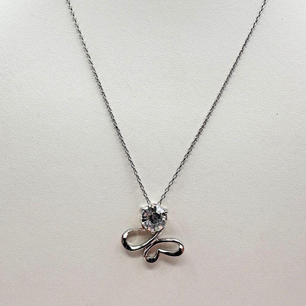 Vintage 90s Silver Tone Abstract Butterfly Pendant Necklace Jewelry